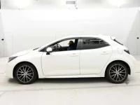 Toyota COROLLA SPORT лот № 33033 оценка 4  с аукциона в Японии 3