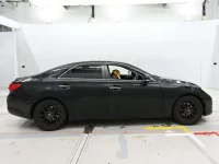 Toyota MARK X лот № 10056 оценка RA  с аукциона в Японии 2