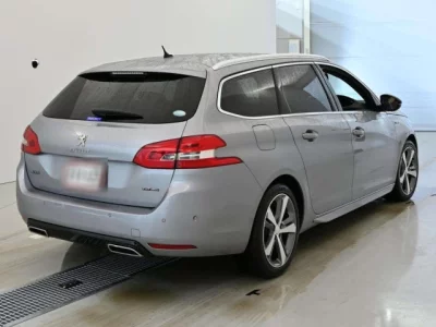 Peugeot 308  с аукциона в Японии