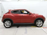 Nissan JUKE лот № 10060 оценка 4.5  с аукциона в Японии 2