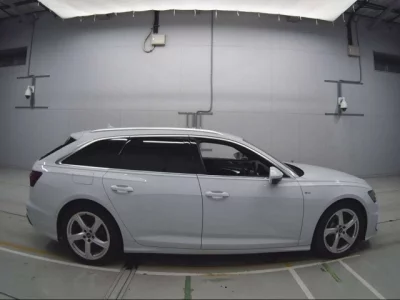 Audi A6  с аукциона в Японии