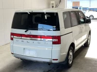 Mitsubishi DELICA D5 лот № 1072 оценка R  с аукциона в Японии 1