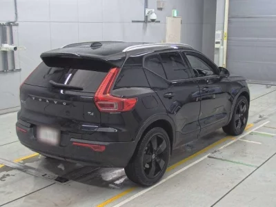 Volvo XC40  с аукциона в Японии