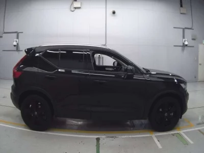 Volvo XC40  с аукциона в Японии