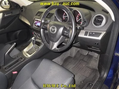 Mazda AXELA  с аукциона в Японии