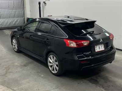 Mitsubishi GALANT FORTIS  с аукциона в Японии