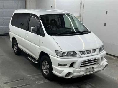 Mitsubishi DELICA  с аукциона в Японии