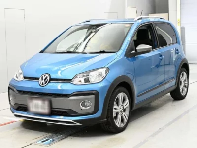 Volkswagen UP  с аукциона в Японии