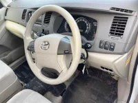 Toyota ISIS лот № 20058 оценка 3.5  с аукциона в Японии 2