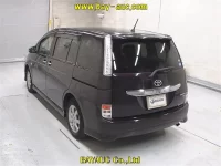 Toyota ISIS лот № 50095 оценка 4  с аукциона в Японии 1