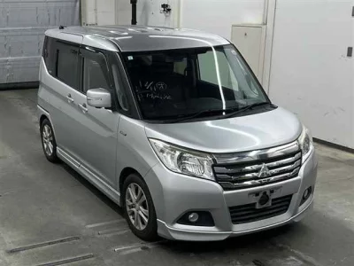 Mitsubishi DELICA D2