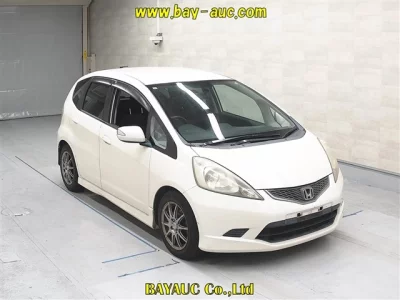 Honda FIT  с аукциона в Японии