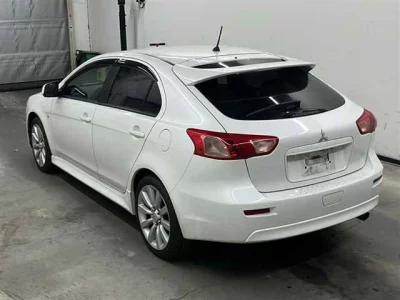 Mitsubishi GALANT FORTIS  с аукциона в Японии