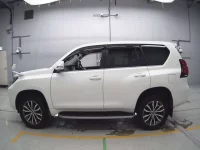 Toyota LAND CRUISER PRADO лот № 33058 оценка 4.5  с аукциона в Японии 3