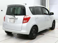 Toyota RACTIS лот № 10084 оценка 3  с аукциона в Японии 1