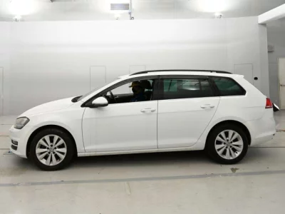 Volkswagen GOLF VARIANT  с аукциона в Японии