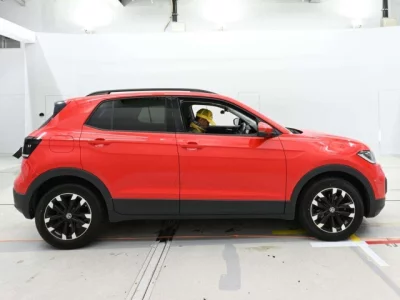 Volkswagen T-CROSS  с аукциона в Японии
