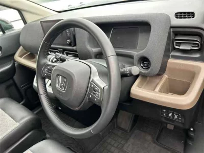 Honda FREED  с аукциона в Японии