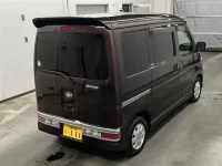 Daihatsu Atrai Wagon лот № 81 оценка 4  с аукциона в Японии 4