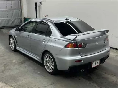 Mitsubishi LANCER  с аукциона в Японии