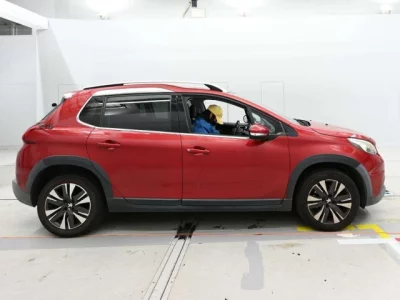 Peugeot 2008  с аукциона в Японии