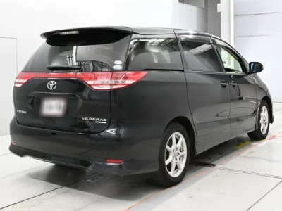 Toyota ESTIMA  с аукциона в Японии