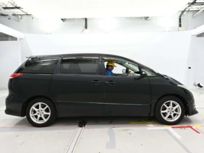 Toyota ESTIMA  с аукциона в Японии