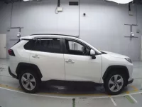 Toyota RAV4 лот № 33071 оценка 4.5  с аукциона в Японии 2