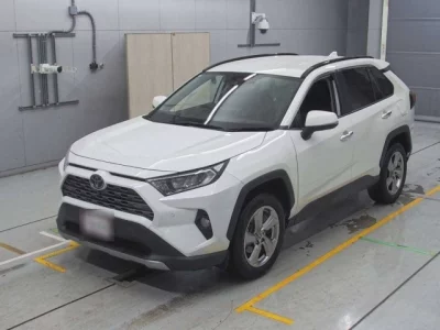 Toyota RAV4  с аукциона в Японии