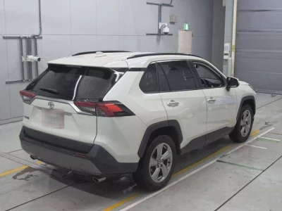 Toyota RAV4  с аукциона в Японии