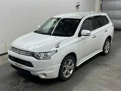 Mitsubishi OUTLANDER  с аукциона в Японии