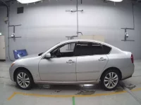 Nissan FUGA лот № 10113 оценка 3.5  с аукциона в Японии 3