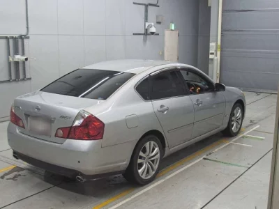 Nissan FUGA  с аукциона в Японии