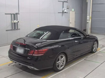 Mercedes-Benz E CLASS  с аукциона в Японии
