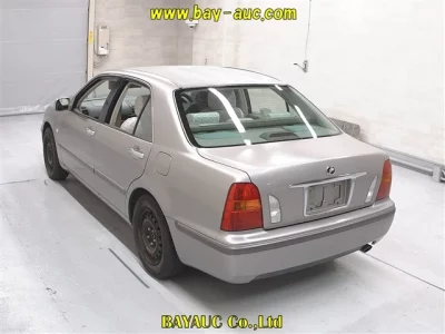 Toyota PROGRES  с аукциона в Японии