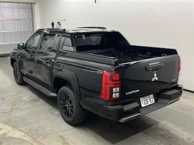 Mitsubishi TRITON