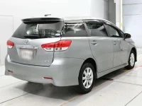 Toyota WISH лот № 10130 оценка 3.5  с аукциона в Японии 1
