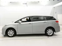 Toyota WISH лот № 10130 оценка 3.5  с аукциона в Японии 3