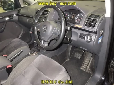 Volkswagen GOLF TOURAN  с аукциона в Японии