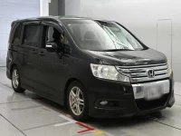 Honda STEP WAGON лот № 10143 оценка 3  с аукциона в Японии 4