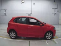 Volkswagen POLO лот № 38136 оценка 3.5  с аукциона в Японии 2
