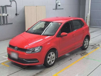 Volkswagen POLO  с аукциона в Японии
