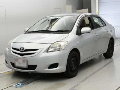 Toyota BELTA  с аукциона в Японии