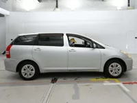 Toyota WISH лот № 10151 оценка 3  с аукциона в Японии 2