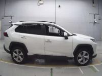 Toyota RAV4 лот № 33103 оценка 4.5  с аукциона в Японии 2