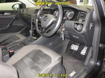 Volkswagen GOLF VARIANT  с аукциона в Японии