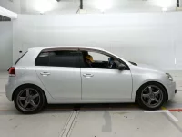 Volkswagen GOLF лот № 38143 оценка 4  с аукциона в Японии 2