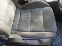 Volkswagen GOLF лот № 38143 оценка 4  с аукциона в Японии 9