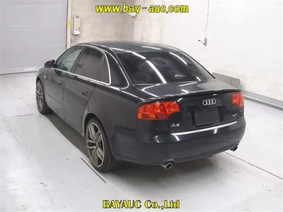 Audi A4  с аукциона в Японии