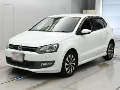 Volkswagen POLO  с аукциона в Японии